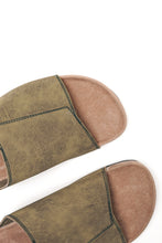 SUEDE SLIDES IN BAMBOO