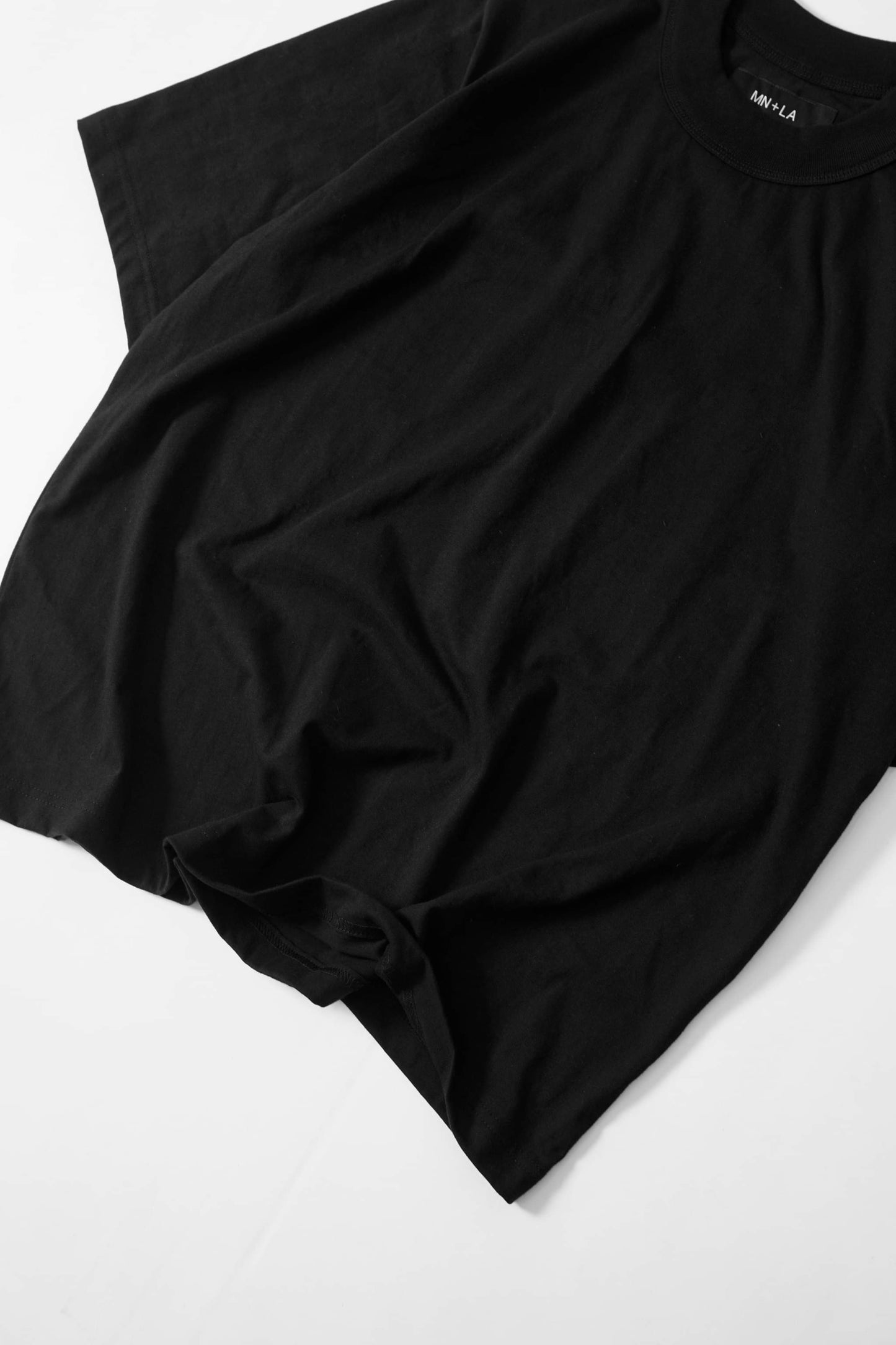 MOCK NECK TEE V3 IN ANTHRACITE